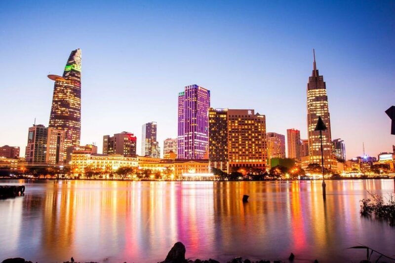 visit-5-districts-the-hidden-gems-in-saigon-by-motorbike