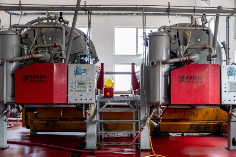 visit-a-winery-and-an-oil-mill-in-cisternino