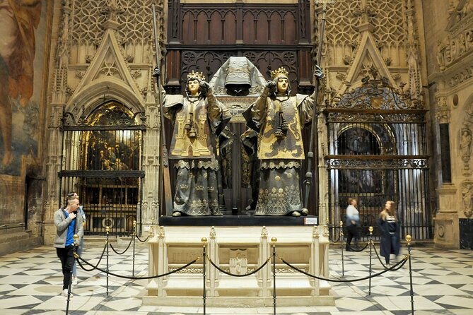 visit-alcazar-and-cathedral-combo