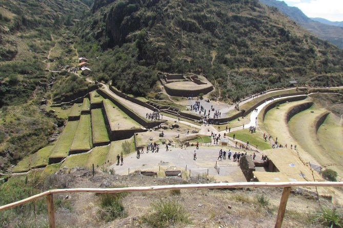 visit-all-the-sacred-valley-with-maras-moray-full-day-trip-for-your-family