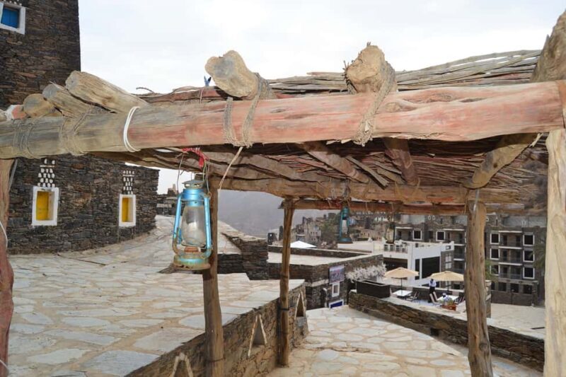 Visit Ancient Village of Rijal Almaa - Key Points
