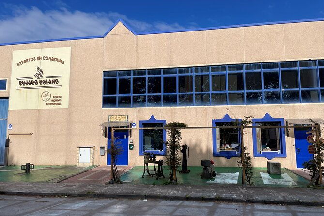 visit-and-gastronomic-experience-of-the-santona-anchovy-factory