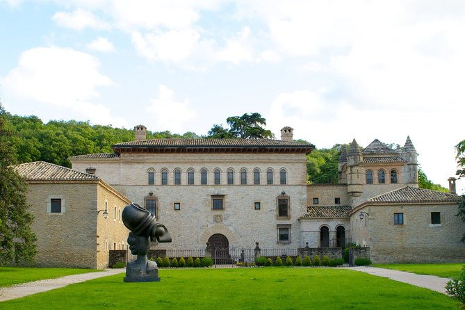 visit-and-tasting-in-otazu-2