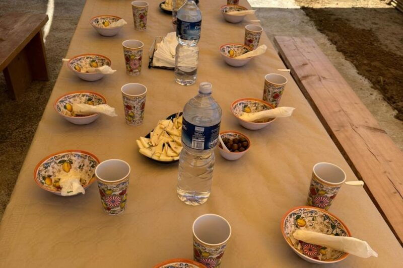 visit-and-tasting-of-typical-products-on-a-farm-in-segesta
