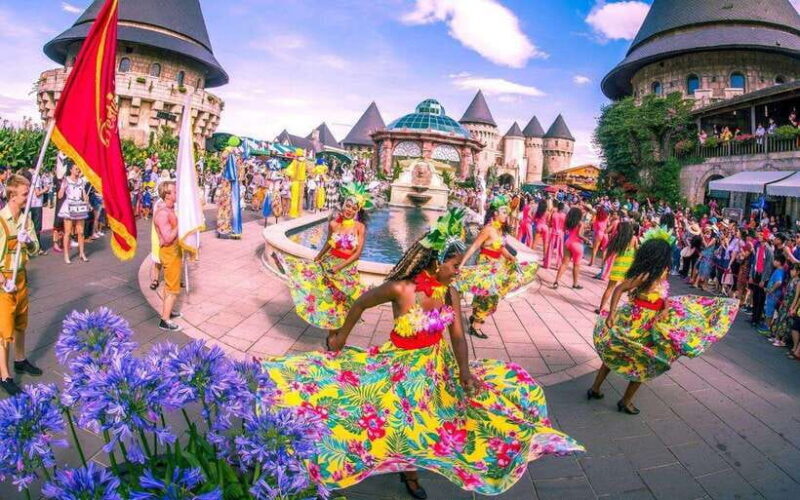 Visit Ba Na Hills & Golden Bridge Full Day With A Tour Guide - Key Points