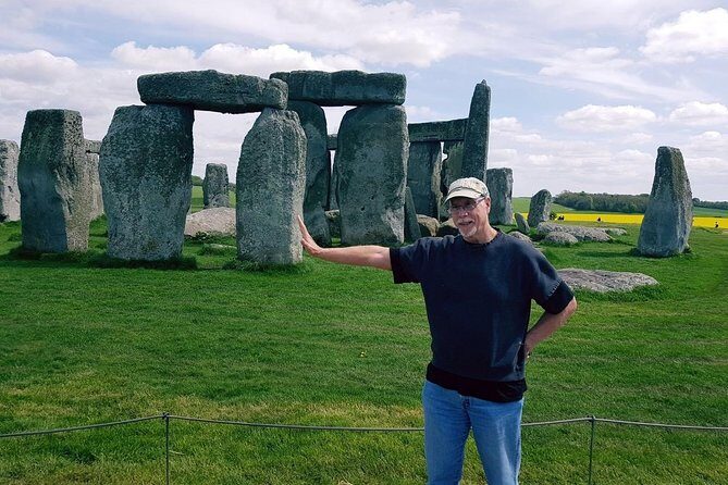 Visit Bath And Stonehenge: Private Black Cab Day Trip from London - Breakdown of the Itinerary