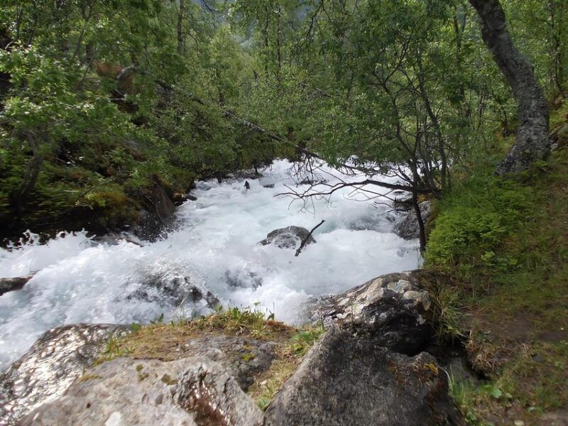 visit-bubbelen-river-comes-out-of-the-ground