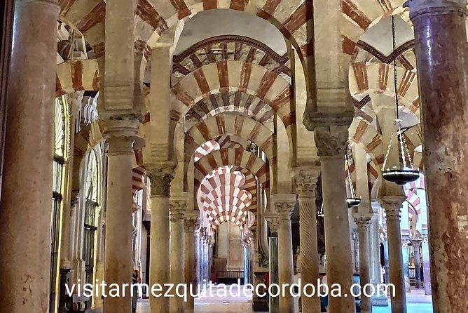 visit-cathedral-mosque-with-official-guide-small-groups