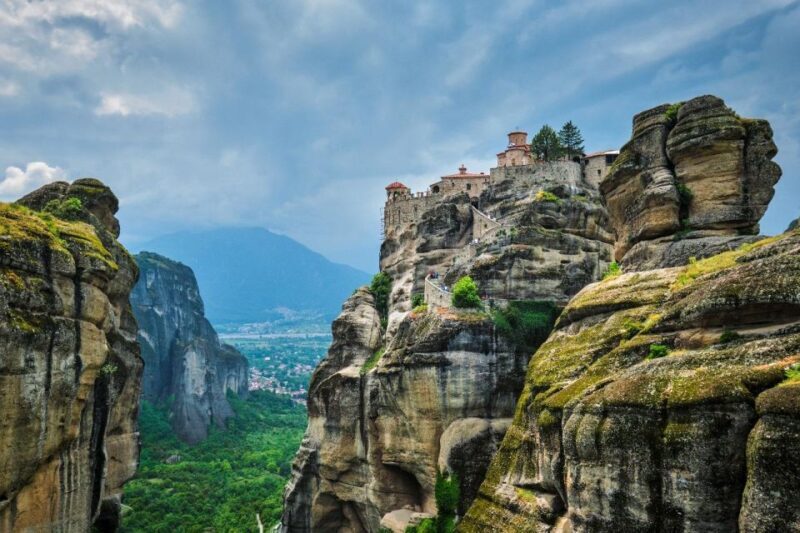Visit Delphi & Meteora Monasteries Full Day Private Trip - Is This Tour Worth the Price?