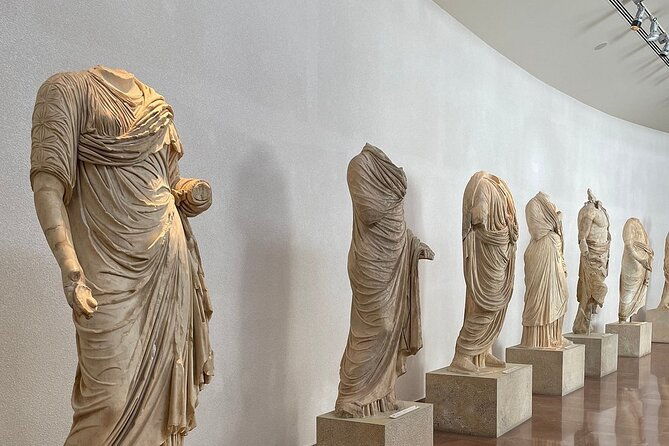 visit-delphi-meteora-monasteries-luxury-private-tour-fromathens