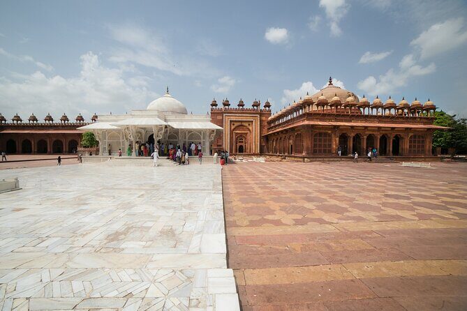 Visit Fatehpur Sikri and Chand Baori with Jaipur Drop from Agra. - Practical Tips