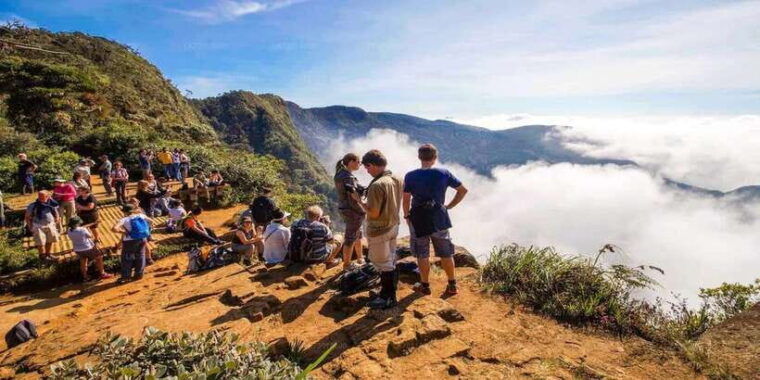 visit-horton-plains-and-nuwara-eliya-from-kandy