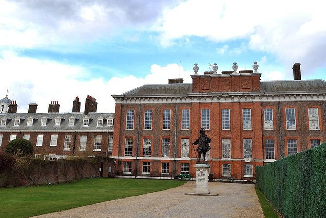 visit-kensington-palace-3-hour-westminster-walking-tour