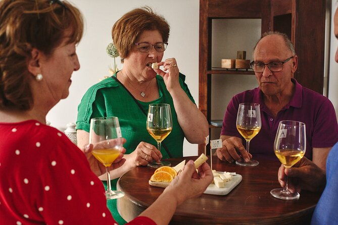 visit-la-antigua-cheese-factory-cheese-tourism