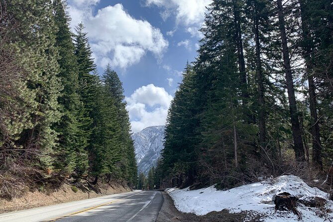 visit-leavenworth-on-a-guided-cascades-and-snoqualmie-falls-tour
