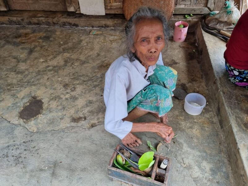 visit-lombok-sasak-tribe-village-waterfall-and-selong-hill