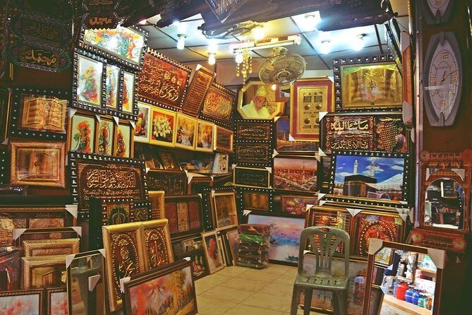 Visit Mohatta Palace Zainab market & Burns road - Authentic Experiences from Travelers