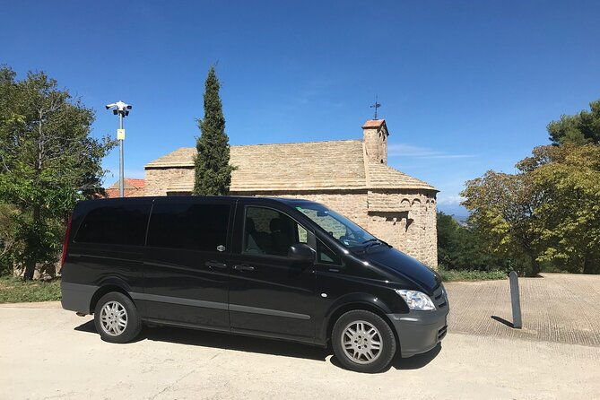 visit-montserrat-5-hours-from-1-to-7-passengers