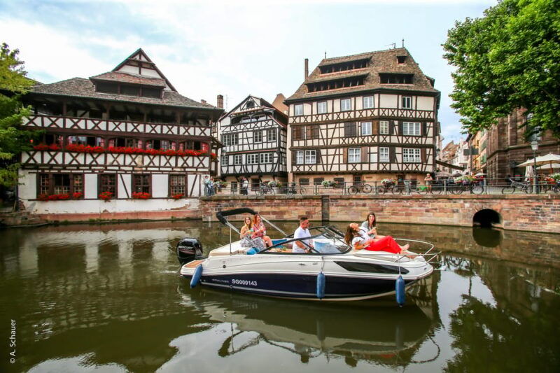 visit-of-strasbourg-by-private-boat