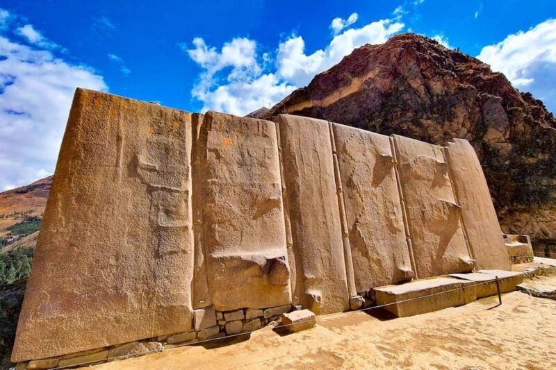 visit-ollantaytambo-from-cusco-private-transport