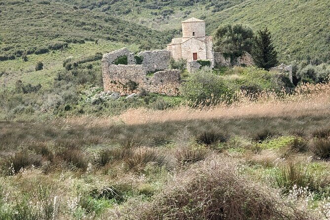 visit-orikum-archeological-park-marmiroi-church