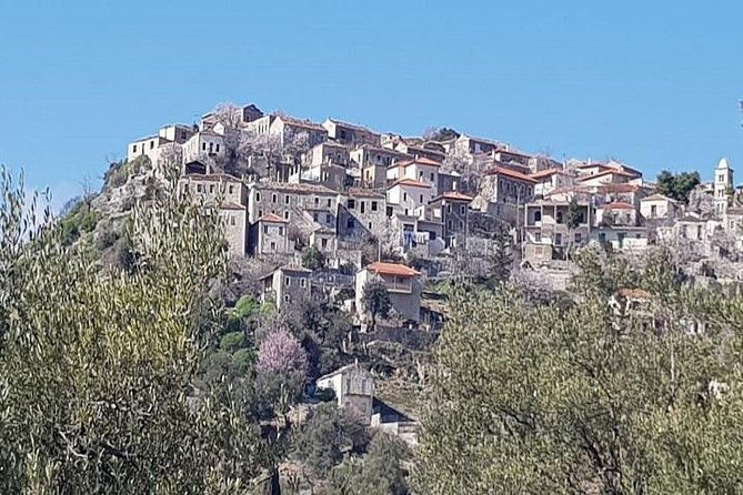 visit-qeparo-village-and-the-beaches-of-himara