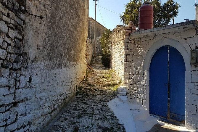 visit-qeparo-village-and-the-beaches-of-himara