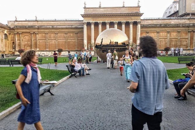 visit-rome-highlights-in-1-day-vip-coliseum-and-vatican-tour-lunch-transfers