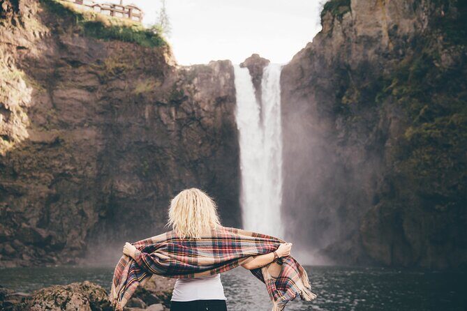 Visit Snoqualmie and Hike to Twin Falls (Transportation included) - Key Points