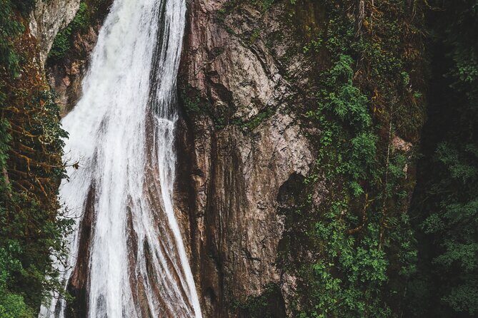 Visit Snoqualmie and Hike to Twin Falls (Transportation included) - The Sum Up