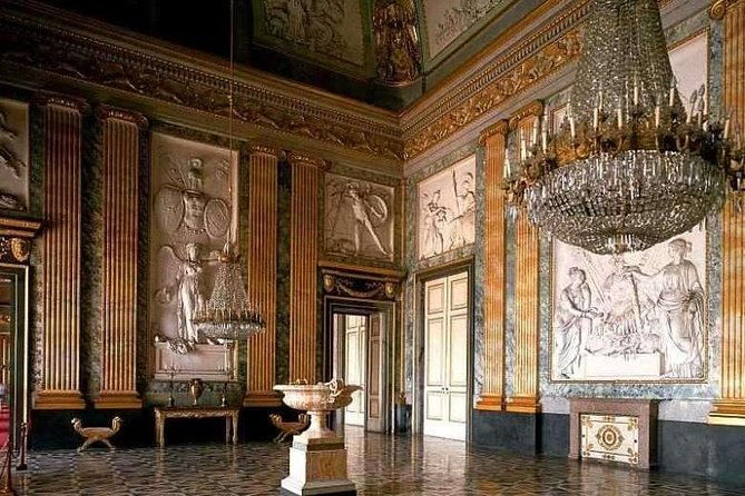 visit-the-caserta-royal-palace