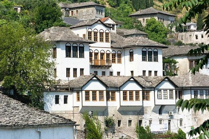 visit-the-city-of-gjirokastra