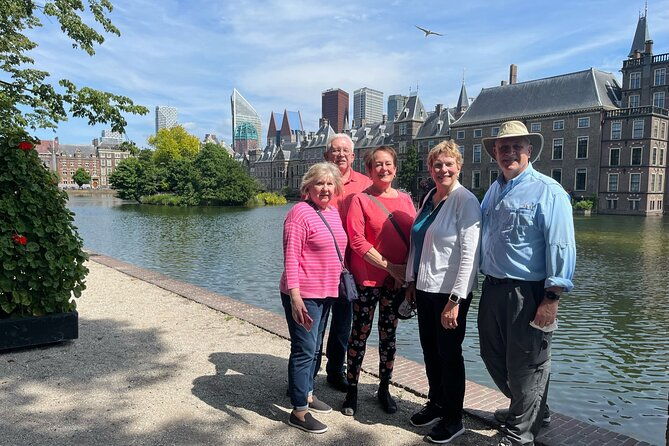 visit-the-girl-with-the-pearl-earring-the-hague-delft-city