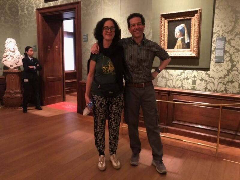 visit-the-girl-with-the-pearl-earring-the-hague-delft