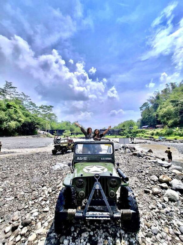 visit-the-jeep-lava-tour-merapi-in-yogyakarta
