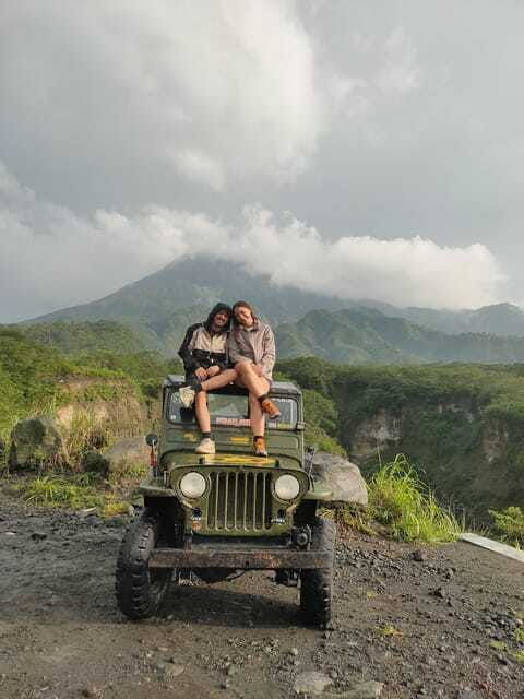 visit-the-jeep-lava-tour-merapi-in-yogyakarta