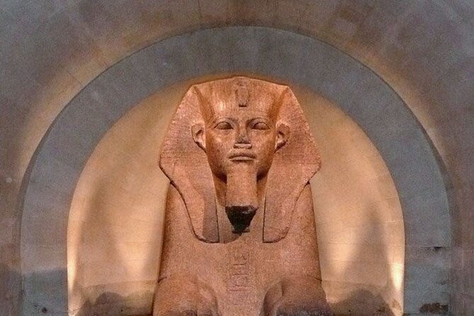 visit-the-louvre-with-a-guide-in-english