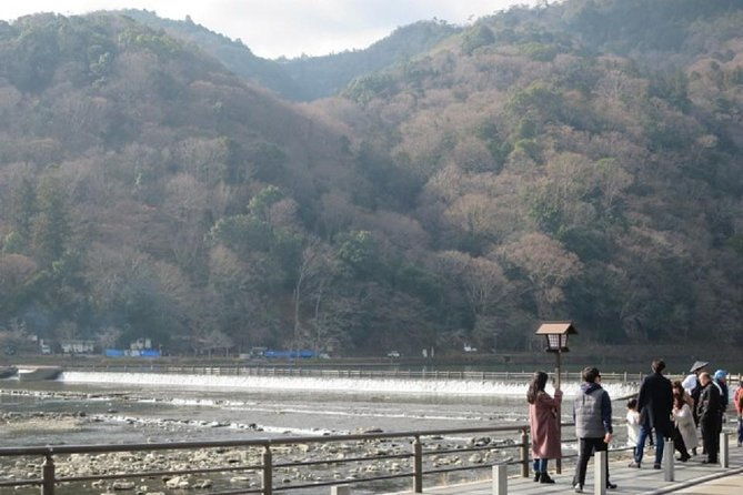 visit-the-lushan-area-on-foot-by-tram