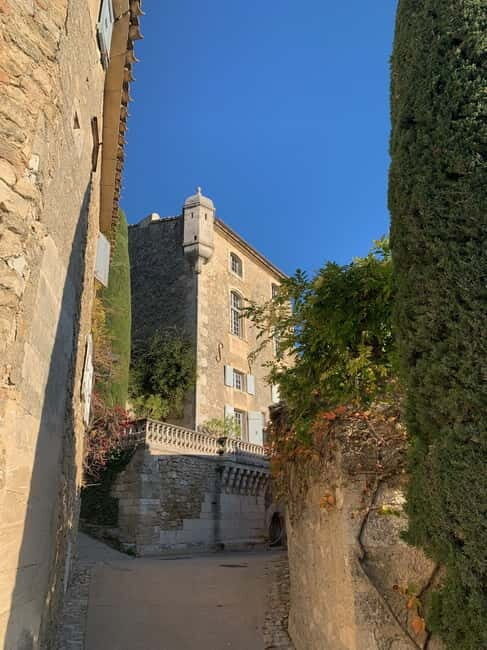 Visit the most beautiful villages of the Luberon in Provence by minibus! - An In-Depth Look at the Luberon Village Tour