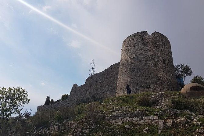 visit-the-national-park-of-blue-eye-and-the-fortress-of-lekuresi