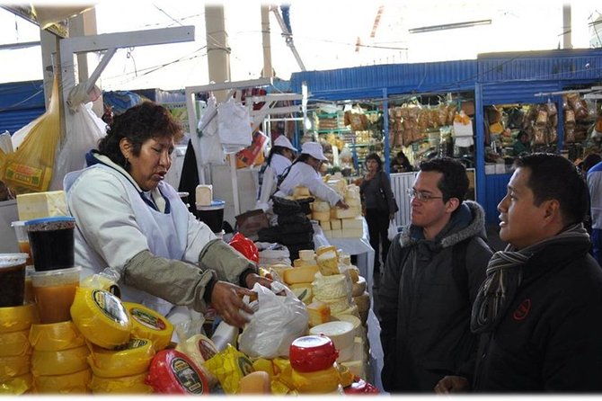 visit-the-san-pedro-marquet-in-cusco