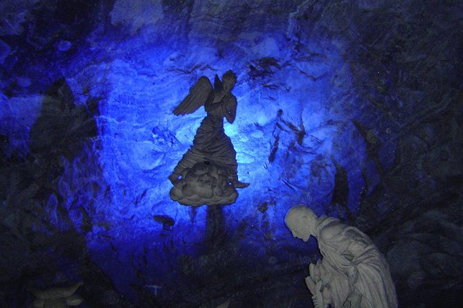 visit-the-zipaquira-cathedral