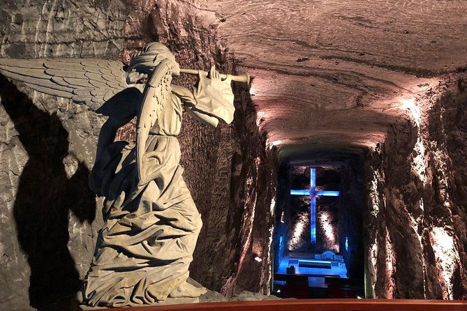 visit-the-zipaquira-cathedral