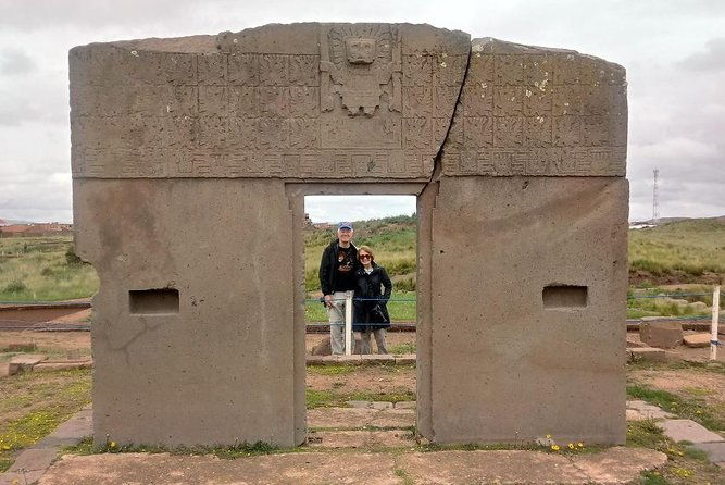 visit-tiwanacu-and-titicaca-lake-in-one-day-tour-from-la-paz