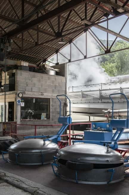 Visit to a family lavender essential oil distillery - Why This Tour Is Worth Considering