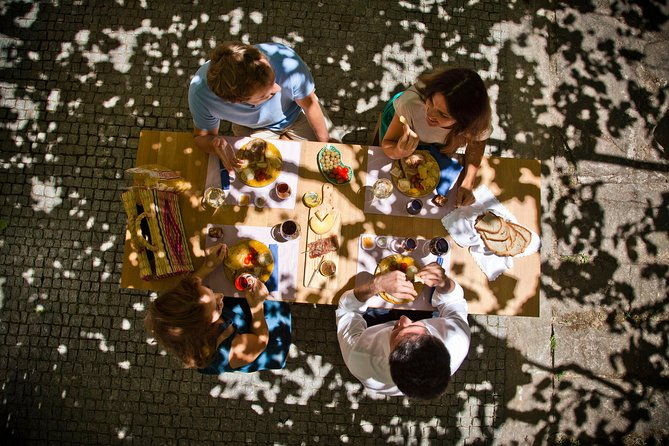 visit-to-cockburns-cellars