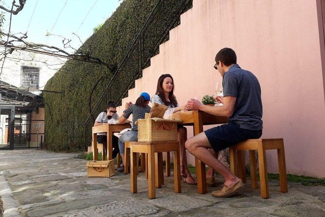 visit-to-cockburns-cellars