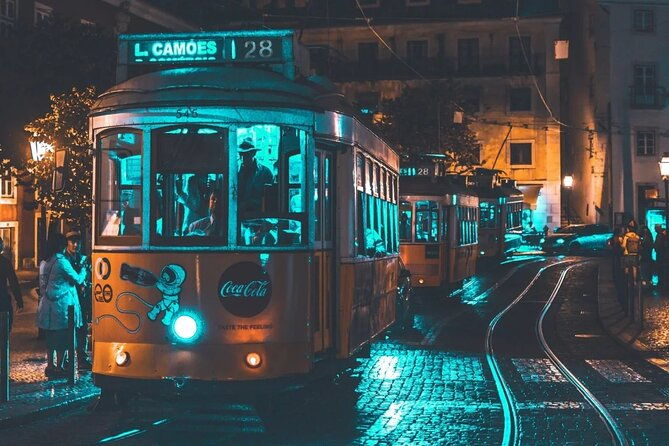 visit-to-lisbon-at-night-with-dinner-and-fado-on-a-private-tour