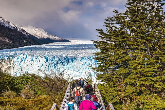 visit-to-the-footbridges-of-the-perito-moreno-glacier