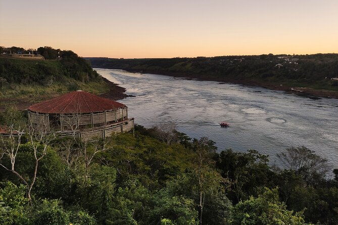 visit-to-the-historical-landmark-of-the-three-frontiers-with-beautiful-sunset